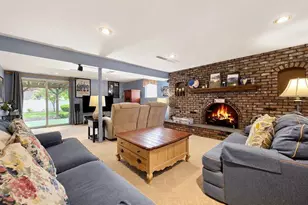15 6th Ave, Farmingdale, NY 11735 - Photo 12