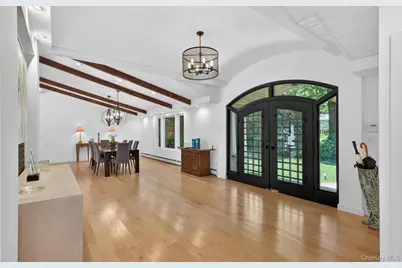 18 W Mall Drive, Huntington, NY 11743 - Photo 4