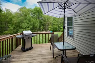 37 Angelo Blvd, Poughkeepsie, NY 12603 - Photo 6