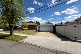 58-04 264th St, Flushing, NY 11362 - Photo 22