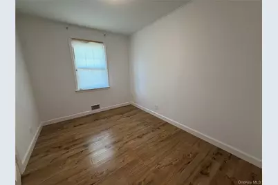 58-04 264th Street, Flushing, NY 11362 - Photo 8