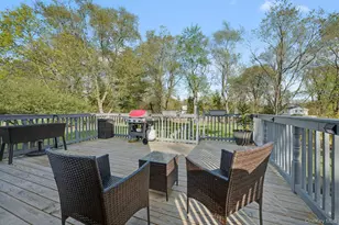 27 Frontier Ln, East Northport, NY 11731 - Photo 28