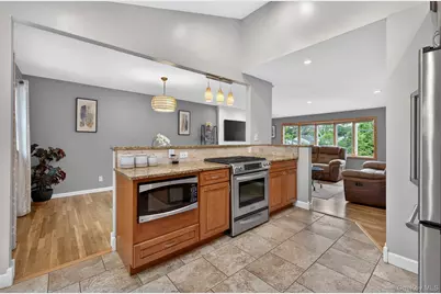 27 Frontier Lane, East Northport, NY 11731 - Photo 12