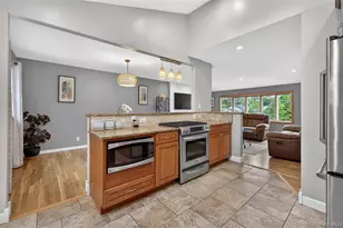 27 Frontier Ln, East Northport, NY 11731 - Photo 12