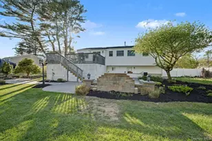 27 Frontier Ln, East Northport, NY 11731 - Photo 32