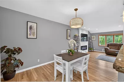27 Frontier Lane, East Northport, NY 11731 - Photo 8