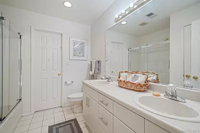 31 Willow Ridge Drive, Smithtown, NY 11787 - Photo 22