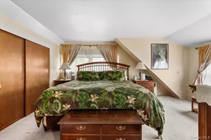 57 Meeting Ln, Hicksville, NY 11801 - Photo 18