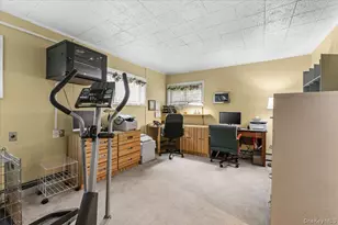 57 Meeting Ln, Hicksville, NY 11801 - Photo 16