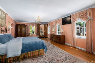 79 Aldershot Lane, Manhasset, NY 11030 - Photo 18