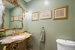 79 Aldershot Ln, Manhasset, NY 11030 - Photo 6