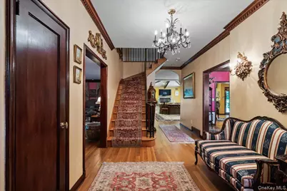 79 Aldershot Lane, Manhasset, NY 11030 - Photo 4