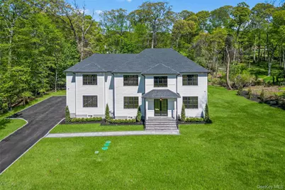 9 Wilderness Road, Nissequogue, NY 11780 - Photo 4