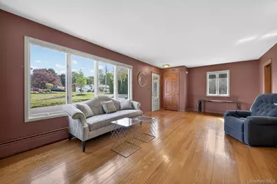 21 Stonecrest Drive, New Windsor, NY 12553 - Photo 6