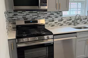 88-13 210th St, Queens Village, NY 11427 - Photo 10