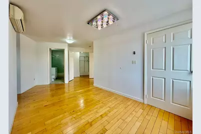 82-15 Queens Boulevard #PH-B, Elmhurst, NY 11373 - Photo 16