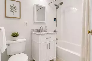 82-15 Queens Blvd, Elmhurst, NY 11373 - Photo 18