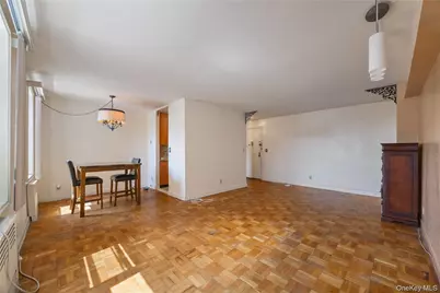 1304 Midland Avenue #C20, Yonkers, NY 10704 - Photo 2