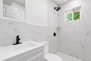 125 Missouri Ave, Bay Shore, NY 11706 - Photo 8