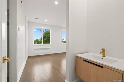 7 Sherwood Avenue #202, Spring Valley, NY 10977 - Photo 32