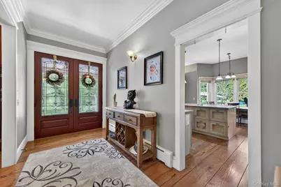 34 Sycamore Drive, Wallkill, NY 12589 - Photo 8