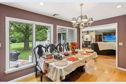 540 Hilltop Road, Yorktown Heights, NY 10598 - Photo 10
