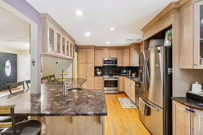 540 Hilltop Road, Yorktown Heights, NY 10598 - Photo 12