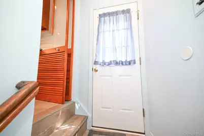 248 Fendale Street, Franklin Square, NY 11010 - Photo 16