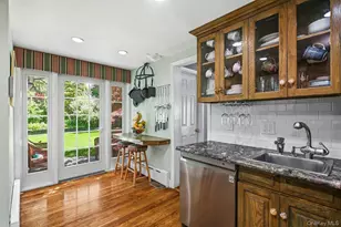 2 Ashley Pl, Glen Head, NY 11545 - Photo 12