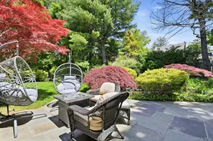 2 Ashley Pl, Glen Head, NY 11545 - Photo 22