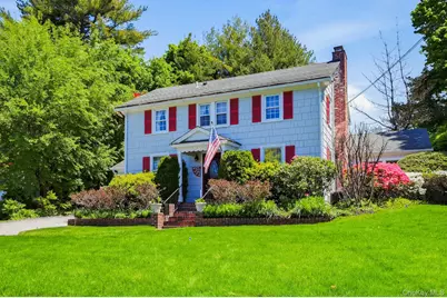 2 Ashley Place, Glen Head, NY 11545 - Photo 2
