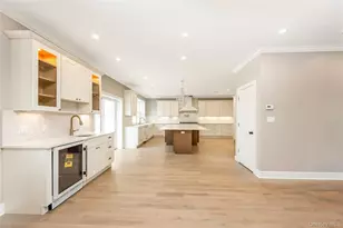 224 Oconnell St, Massapequa Park, NY 11762 - Photo 12