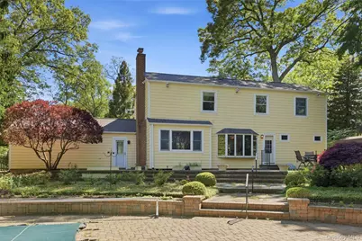 23 Woodhull Road, East Setauket, NY 11733 - Photo 28