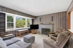 23 Woodhull Rd, East Setauket, NY 11733 - Photo 10
