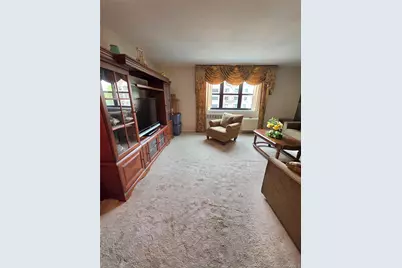 88-25 155th Ave #3M, Howard Beach, NY 11414 - Photo 4