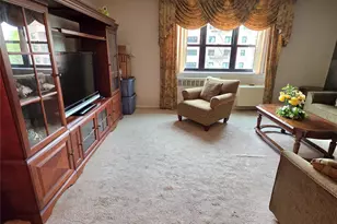 88-25 155th Ave, Howard Beach, NY 11414 - Photo 4