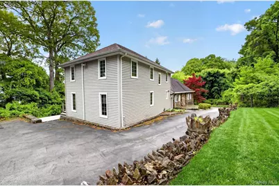 1225 Albany Post Road, Croton on Hudson, NY 10520 - Photo 8