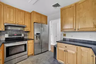 1225 Albany Post Rd, Croton on Hudson, NY 10520 - Photo 20