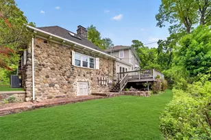 1225 Albany Post Rd, Croton on Hudson, NY 10520 - Photo 40