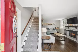 2197 Pine St, Wantagh, NY 11793 - Photo 8