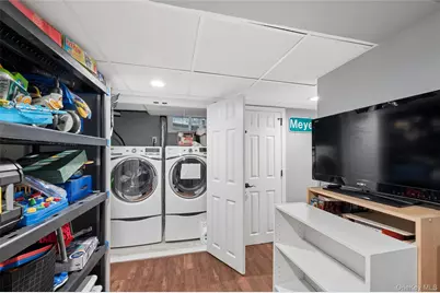 2197 Pine Street, Wantagh, NY 11793 - Photo 36