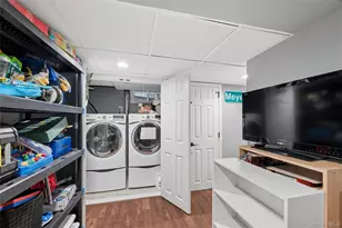 2197 Pine St, Wantagh, NY 11793 - Photo 36