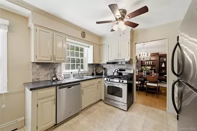 189 Cambon Avenue, Saint James, NY 11780 - Photo 12