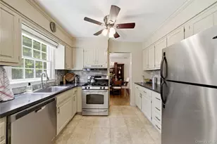 189 Cambon Ave, Saint James, NY 11780 - Photo 18