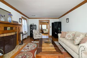 100 Byron Rd, Merrick, NY 11566 - Photo 4