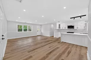108 Avenue B, Holbrook, NY 11741 - Photo 10