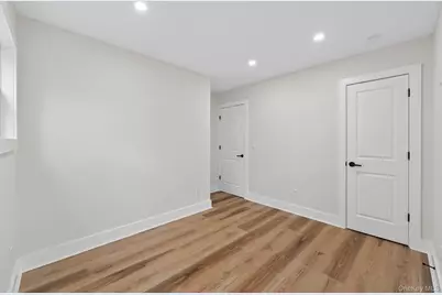 108 Avenue B, Holbrook, NY 11741 - Photo 16