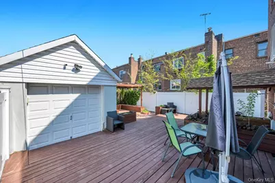 6210 Boelsen Crescent, Rego Park, NY 11374 - Photo 34