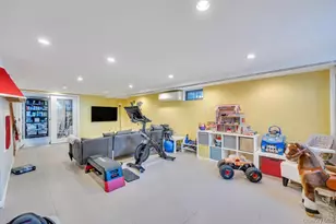 62-10 Boelsen Crescent, Rego Park, NY 11374 - Photo 26