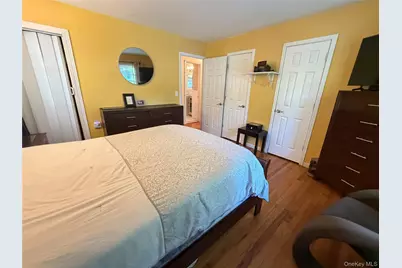 17 Mallory Road, Spring Valley, NY 10977 - Photo 18